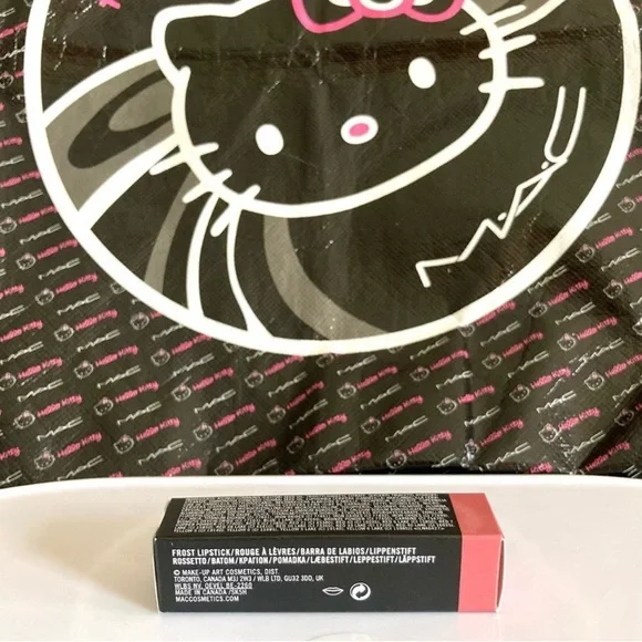 💄HP!💄MAC Frost Lipstick Angel - Picture 9 of 11